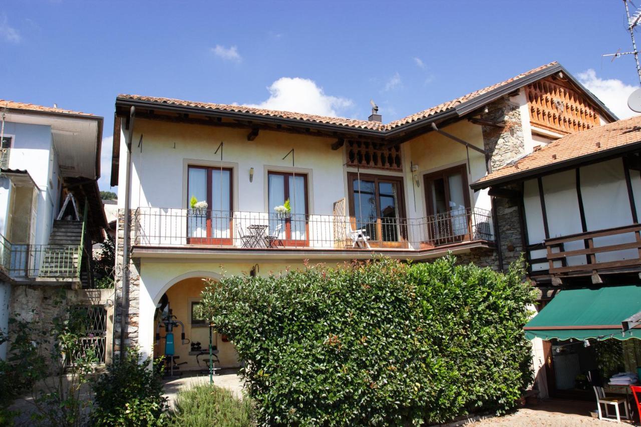 Casa Patrone Hotel Nebbiuno ภายนอก รูปภาพ